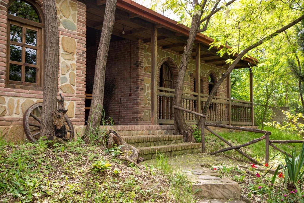Chateau Orberi Hotel Iqaltʼo Exterior foto