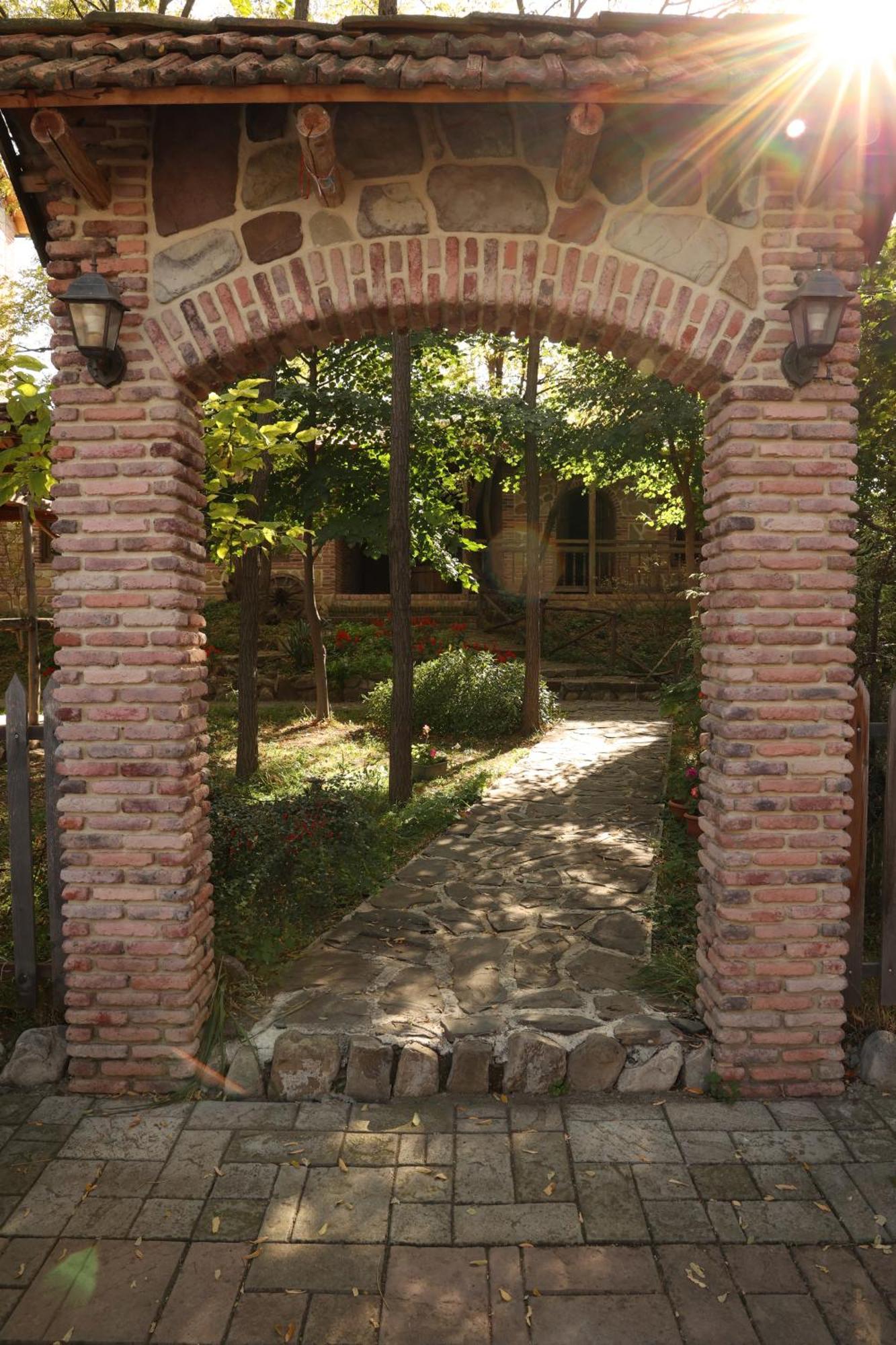 Chateau Orberi Hotel Iqaltʼo Exterior foto